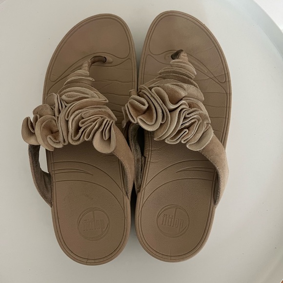 Fitflop Tan Ruffle Sandals - Picture 3 of 8